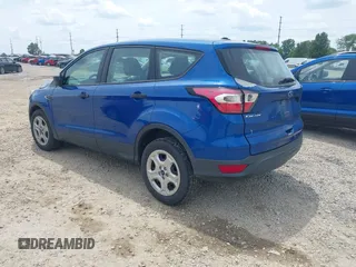 2017 Ford Escape S z VIN 1FMCU0F76HUE87288, wystawiony jako IAAI lot #42557291 z przebiegiem 206 054 mil mil oraz . Historia ofert i sprzedaży dostępna na DreamBid. Obrazek 3.