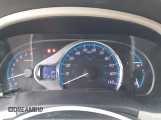 2014 Toyota Sienna XLE z VIN 5TDYK3DC5ES439511, wystawiony jako IAAI lot #41510779 z przebiegiem 218 782 mil mil oraz . Historia ofert i sprzedaży dostępna na DreamBid. Obrazek 7.