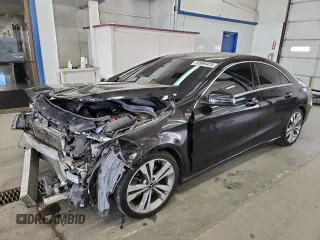 2019 Mercedes-Benz CLA 250 z VIN WDDSJ4GB3KN721543, wystawiony jako Copart lot #59989425 z przebiegiem 84 486 mil mil oraz Szkoda całkowita • Salvage title. Historia ofert i sprzedaży dostępna na DreamBid. Obrazek 1.