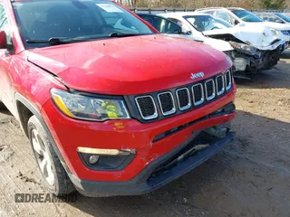 2018 Jeep Compass Latitude z VIN 3C4NJDBB3JT249146, wystawiony jako IAAI lot #41208876 z przebiegiem 78 192 mil mil oraz . Historia ofert i sprzedaży dostępna na DreamBid. Obrazek 6.