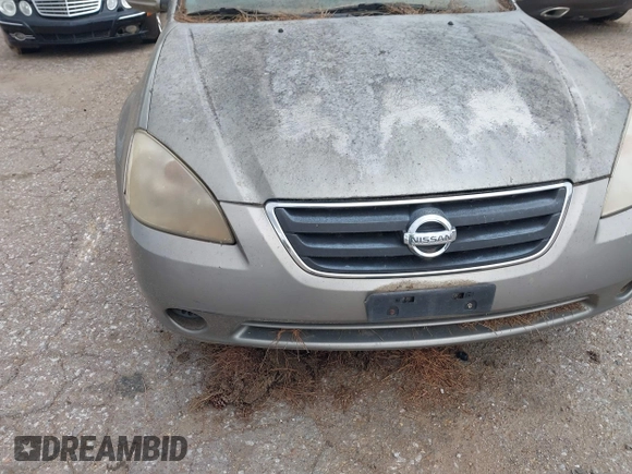 2003 Nissan Altima S with VIN 1N4AL11D93C100402, listed as a IAAI auction lot 41846055 with 234,662 mi miles. Bid and sale history available at carsss.com. Image 6.
