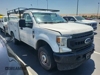 2020 Ford F-250 XL z VIN 1FDBF2B61LED11752, wystawiony jako IAAI lot #42786941 z przebiegiem 156 342 mil mil oraz . Historia ofert i sprzedaży dostępna na DreamBid. Obrazek 21.