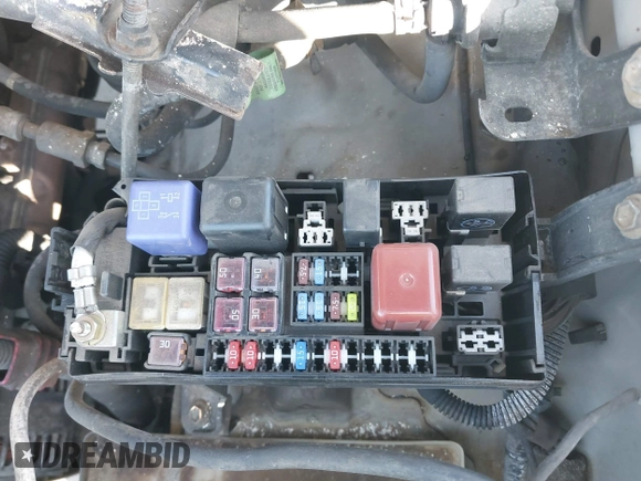 2003 Toyota Tacoma PreRunner z VIN 5TEGN92N63Z152916, wystawiony jako IAAI lot #42153765 z przebiegiem 229 221 mil mil oraz . Historia ofert i sprzedaży dostępna na DreamBid. Obrazek 17.
