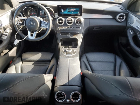 2019 Mercedes-Benz C 300 with VIN 55SWF8DB5KU316936, listed as a Copart auction lot 57279155 with 31,329 mi miles and Salvage title. Bid and sale history available at DreamBid. Image 8.