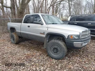 1998 Dodge Ram 2500 with VIN 3B7KF22D1WG102284, listed as a IAAI auction lot 41558563 with 1 mi miles. Bid and sale history available at carsss.com. Image 1.