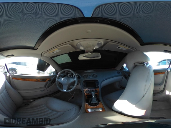 2012 Mercedes-Benz SL 550 z VIN WDBSK7BA1CF169123, wystawiony jako IAAI lot #41636596 z przebiegiem 137 329 mil mil oraz . Historia ofert i sprzedaży dostępna na DreamBid. Obrazek 19.