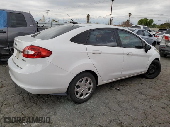 2012 Ford Fiesta S z VIN 3FADP4AJ3CM129398, wystawiony jako Copart lot #44928185 z przebiegiem 175 262 mil mil oraz Czysty tytuł • Clean title. Historia ofert i sprzedaży dostępna na DreamBid. Obrazek 3.