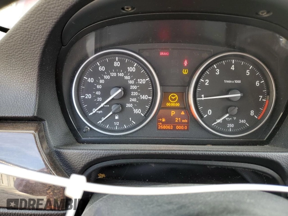2013 BMW 3 Series 328i with VIN WBAKE3C59DE771601, listed as a Copart auction lot 79401984 with 268,063 mi miles and Clean Title. Bid and sale history available at DreamBid. Image 9.