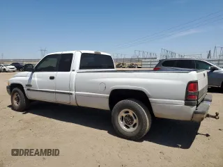 2000 Dodge 2500 with VIN 1B7KC2361YJ134985, listed as a Copart auction lot 60358255 with 257,632 mi miles and Salvage title. Bid and sale history available at DreamBid. Image 2.