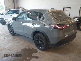 2024 Honda HR-V Sport z VIN 3CZRZ2H5XRM752351, wystawiony jako IAAI lot #42453796 z przebiegiem 16 231 mil mil oraz . Historia ofert i sprzedaży dostępna na DreamBid. Obrazek 3.