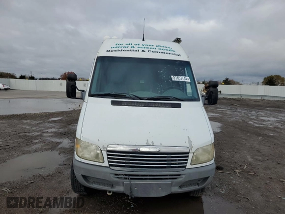 2006 Freightliner Sprinter with VIN WDYPD744465866552, listed as a Copart auction lot 81857744 with 181,914 mi miles and Clean Title. Bid and sale history available at DreamBid. Image 5.