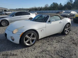 2008 Pontiac Solstice with VIN 1G2MC35B18Y124560, listed as a Copart auction lot 49916045 with 176,918 mi miles and Salvage Title. Bid and sale history available at carsss.com. Image 1.