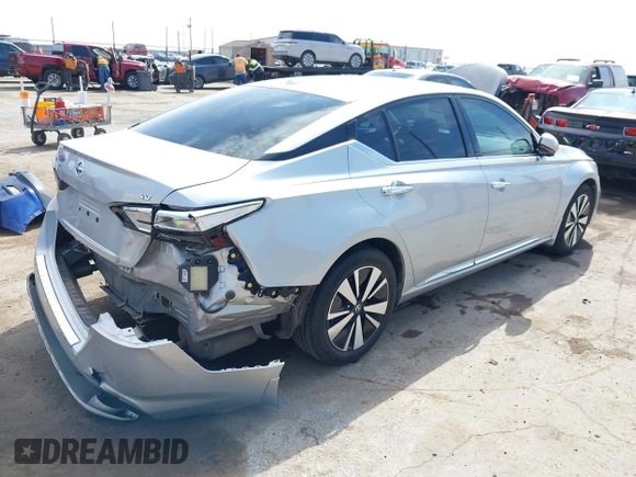 2019 Nissan Altima 2.5 SV with VIN 1N4BL4DV3KN305825, listed as a IAAI auction lot 41697209 with 96,619 mi miles. Bid and sale history available at carsss.com. Image 4.