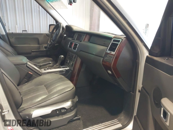 2003 Land Rover Range Rover HSE с VIN SALME11473A121156, выставлен на аукционе IAAI как лот 42466700 с пробегом Не указан миль и . История ставок и продаж доступна на DreamBid. Изображение 5.