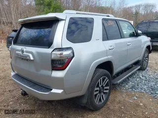 2014 Toyota 4Runner Limited with VIN JTEBU5JR4E5160461, listed as a IAAI auction lot 41960819 with 189,287 mi miles. Bid and sale history available at carsss.com. Image 4.