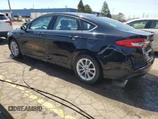 2020 Ford Fusion SE with VIN 3FA6P0HD9LR165245, listed as a Copart auction lot 54860845 with 33,319 mi miles and Non repairable. Bid and sale history available at DreamBid. Image 2.