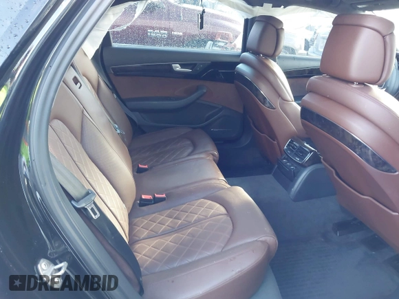 2015 Audi A8 4.0T z VIN WAU32AFD6FN022648, wystawiony jako IAAI lot #42358142 z przebiegiem 103 416 mil mil oraz . Historia ofert i sprzedaży dostępna na DreamBid. Obrazek 8.