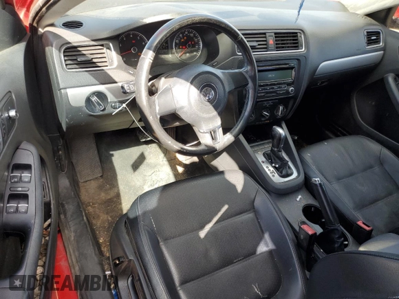 2013 Volkswagen Jetta SE с VIN 3VWDP7AJ5DM404294, выставлен на аукционе Copart как лот 50503195 с пробегом 176 278 миль миль и Списание • Salvage title. История ставок и продаж доступна на DreamBid. Изображение 8.
