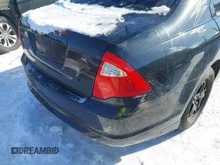 2010 Ford Fusion SE with VIN 3FAHP0HA4AR343672, listed as a IAAI auction lot 41309811 with 135,658 mi miles. Bid and sale history available at carsss.com. Image 5.