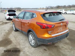 2017 Nissan Rogue Sport SL with VIN JN1BJ1CR8HW103023, listed as a IAAI auction lot 41810707 with 77,172 mi miles. Bid and sale history available at carsss.com. Image 3.