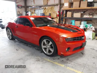 2010 Chevrolet Camaro 2SS z VIN 2G1FK1EJ6A9166857, wystawiony jako IAAI lot #41914093 z przebiegiem 79 799 mil mil oraz . Historia ofert i sprzedaży dostępna na DreamBid. Obrazek 1.