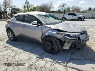 2020 Toyota C-HR LE with VIN JTNKHMBX5L1080523, listed as a Copart auction lot 50089455 with 96,411 mi miles and Non Repairable. Bid and sale history available at carsss.com. Image 4.