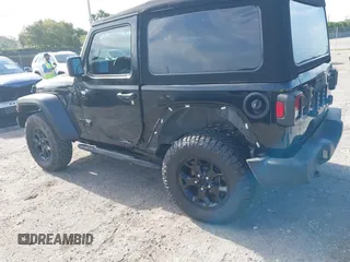 2021 Jeep Wrangler Sport z VIN 1C4GJXAN7MW796019, wystawiony jako IAAI lot #42172407 z przebiegiem 34 128 mil mil oraz . Historia ofert i sprzedaży dostępna na DreamBid. Obrazek 17.