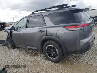 2023 Nissan Pathfinder SV z VIN 5N1DR3BD4PC274458, wystawiony jako Copart lot #56911285 z przebiegiem Nie podano mil oraz Szkoda całkowita • Salvage title. Historia ofert i sprzedaży dostępna na DreamBid. Obrazek 2.