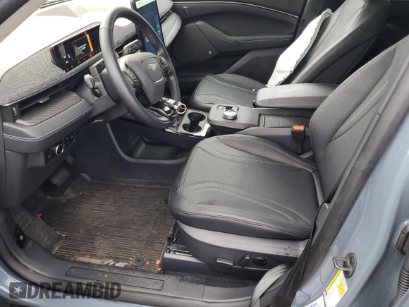 2024 Ford Mustang Mach-E Premium with VIN 3FMTK3S54RMA42775, listed as a Copart auction lot 53833685 with 3,194 mi miles and Non repairable. Bid and sale history available at DreamBid. Image 7.
