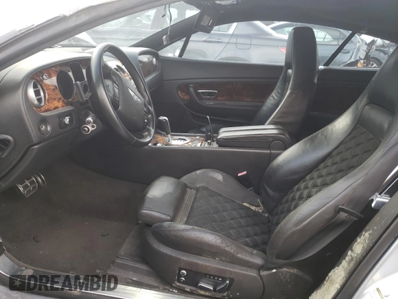 2004 Bentley Continental GT GT z VIN SCBCR63W74C022266, wystawiony jako Copart lot #45293244 z przebiegiem Nie podano mil oraz . Historia ofert i sprzedaży dostępna na DreamBid. Obrazek 7.