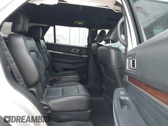 2018 Ford Explorer Platinum with VIN 1FM5K8HT2JGA66681, listed as a IAAI auction lot 41932370 with 61,049 mi miles. Bid and sale history available at carsss.com. Image 8.