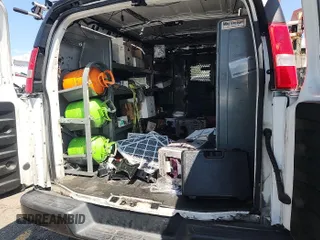 2020 Chevrolet Express Cargo with VIN 1GCWGAFP6L1186058, listed as a IAAI auction lot 42737734 with 106,149 mi miles and . Bid and sale history available at DreamBid. Image 27.