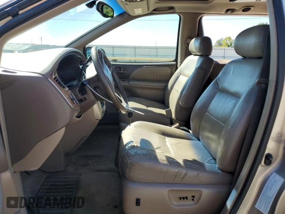 2003 Toyota Sienna LE with VIN 4T3ZF13C83U511540, listed as a Copart auction lot 70905154 with 327,206 mi miles and Salvage Title. Bid and sale history available at carsss.com. Image 7.