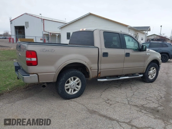 2004 Ford F-150 XLT with VIN 1FTPW145X4KD20526, listed as a IAAI auction lot 41959462 with 166,545 mi miles. Bid and sale history available at carsss.com. Image 4.