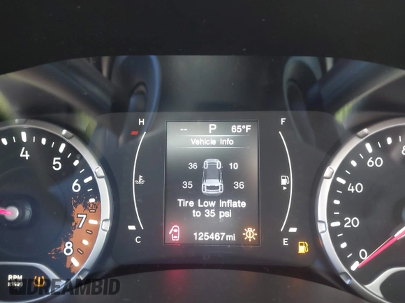 2015 Jeep Renegade Latitude with VIN ZACCJABT1FPB80079, listed as a IAAI auction lot 41768086 with 125,467 mi miles. Bid and sale history available at carsss.com. Image 15.