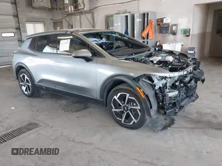 2025 Chevrolet Equinox EV LT z VIN 3GN7DLRP9SS161759, wystawiony jako IAAI lot #42171201 z przebiegiem 9603 mil mil oraz . Historia ofert i sprzedaży dostępna na DreamBid. Obrazek 1.