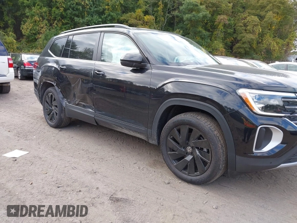 2024 Volkswagen Atlas SE with VIN 1V2HR2CA4RC604783, listed as a IAAI auction lot 40405287 with 1,269 mi miles and . Bid and sale history available at DreamBid. Image 13.