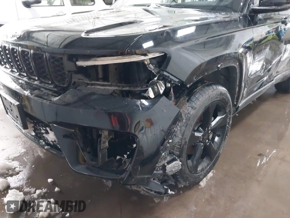2023 Jeep Grand Cherokee Laredo with VIN 1C4RJHAG2PC640895, listed as a IAAI auction lot 41948963 with 45,500 mi miles and . Bid and sale history available at DreamBid. Image 6.