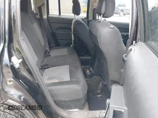 2017 Jeep Patriot Sport with VIN 1C4NJRBB7HD128164, listed as a IAAI auction lot 42577060 with 153,125 mi miles and . Bid and sale history available at DreamBid. Image 8.