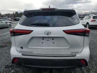 2022 Toyota Highlander LE with VIN 5TDBZRBHXNS183417, listed as a Copart auction lot 50680265 with 76,636 mi miles and Clean title. Bid and sale history available at DreamBid. Image 6.