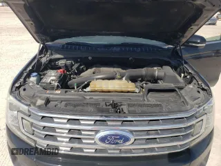 2018 Ford Expedition XLT with VIN 1FMJU1HT6JEA70146, listed as a Copart auction lot 52735865 with 141,191 mi miles and Clean Title. Bid and sale history available at carsss.com. Image 12.