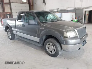 2005 Ford F-150 XLT с VIN 1FTPX14515NA34965, выставлен на аукционе IAAI как лот 42582315 с пробегом 178 636 миль миль и . История ставок и продаж доступна на DreamBid. Изображение 1.