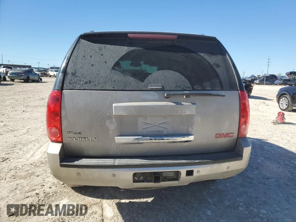 2008 GMC Yukon SLT w/4SB with VIN 1GKFC13068J116011, listed as a Copart auction lot 81427084 with 0 mi miles and Salvage Title. Bid and sale history available at carsss.com. Image 6.