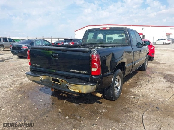 2003 Chevrolet Silverado 1500 LS with VIN 2GCEC19V531103179, listed as a IAAI auction lot 41653222 with 153,270 mi miles. Bid and sale history available at carsss.com. Image 4.