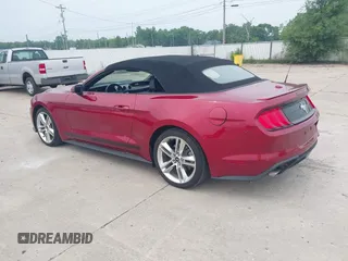 2019 Ford Mustang EcoBoost z VIN 1FATP8UH7K5148035, wystawiony jako IAAI lot #42337017 z przebiegiem 47 580 mil mil oraz . Historia ofert i sprzedaży dostępna na DreamBid. Obrazek 3.