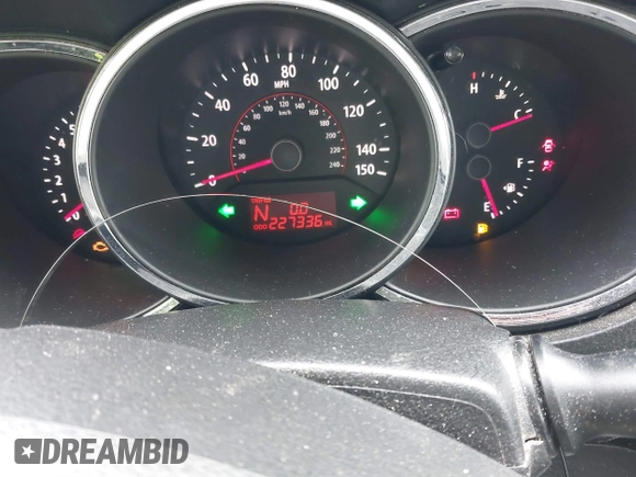 2011 Kia Sorento LX with VIN 5XYKTDA15BG033653, listed as a IAAI auction lot 41844960 with 227,336 mi miles. Bid and sale history available at carsss.com. Image 16.