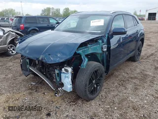 2021 Volkswagen Atlas SE with VIN 1V2LC2CA2MC228525, listed as a IAAI auction lot 42127917 with 74,707 mi miles and . Bid and sale history available at DreamBid. Image 17.