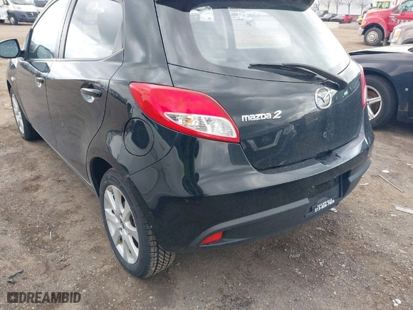 2013 Mazda Mazda2 Touring with VIN JM1DE1LY9D0160068, listed as a IAAI auction lot 41987376 with 150,742 mi miles. Bid and sale history available at carsss.com. Image 6.