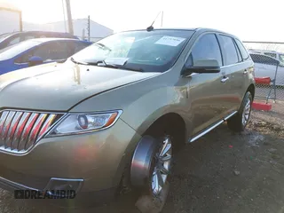 2013 Lincoln MKX z VIN 2LMDJ8JK6DBL06315, wystawiony jako IAAI lot #41737956 z przebiegiem 134 423 mil mil oraz . Historia ofert i sprzedaży dostępna na DreamBid. Obrazek 6.