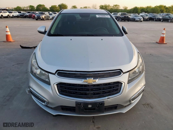 2016 Chevrolet Cruze Limited LT with VIN 1G1PE5SB1G7227204, listed as a Copart auction lot 52368615 with 189,538 mi miles and Clean Title. Bid and sale history available at carsss.com. Image 5.